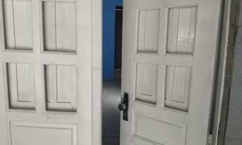 Imagem 5: Alugo casa 02 quartos garagem e área externa