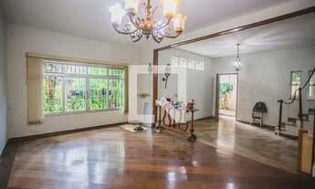 Imagem 2: Casa para Aluguel - Chácara Inglesa, 4 Quartos, 215 m2