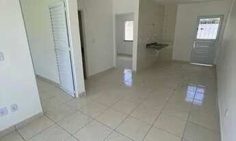 Imagem 5: Casa para venda possui 77 metros quadrados com 2 quartos em Centro - Caucaia - CE