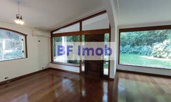 Imagem 4: Casa ampla em rua super tranquila com muito VERDE E SEGURANÇA!!