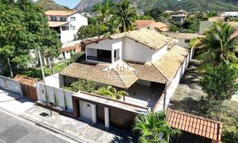 Imagem 2: À venda Casa linear em terreno de 480m² com 3 suítes e ótima área de lazer com piscina e c