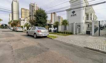 Imagem 2: Sobrdo em cond. com 187m² privativos contendo 3 quartos sendo 1 suíte no Bigorrilho