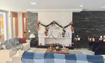 Imagem 5: Casa de condomínio para venda possui 613 metros quadrados com 6 quartos