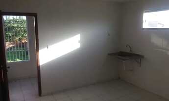 Imagem 5: Kitnet , Cambeba , 1 quarto , sala e cozinha e banheiro todo na cerâmica