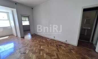 Imagem 2: Venda Gávea, Vista Rua dos Oistis, 68m², 2 quartos - R$ 780.000