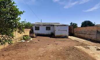 Imagem 1: Casa com terreno para construir se quiser