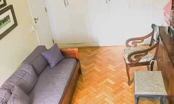 Imagem 5: Leblon - Vendo apartamento de 2 quartos, com sala ampliada