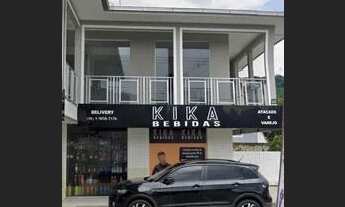 Imagem: Procuro nail design para dividir espaço