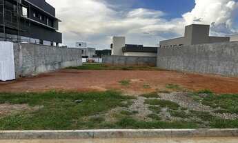 Imagem 2: Imóvel para venda tem 416 metros quadrados com 1 quarto