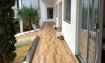 Imagem 5: Casa de condomínio para aluguel e venda tem 560 metros quadrados com 5 quartos