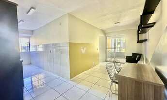 Imagem 2: Apartamento à venda 2 dormitórios semimobiliado com vaga para dois carros