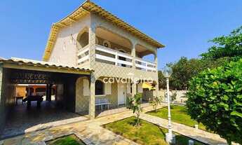 Imagem 3: R$699.000 - Casa na Quadra da Praia de Cordeirinho - Maricá - Com 7 Quartos, Piscina e Áre