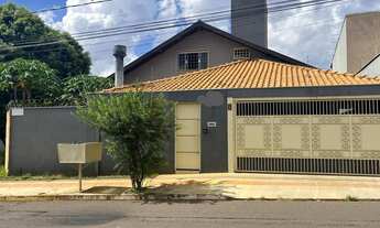 Imagem: Charmosa casa a venda na região do Caranda