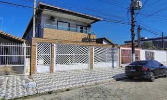 Imagem: Sobrado com Quintal Privativo em Condomínio