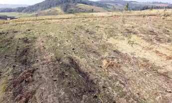 Imagem 4: Viva cercado pela natureza com acesso fácil à represa!