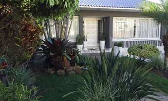 Imagem 2: BELÍSSIMA CASA COM PISCINA E SALÃO DE FESTAS