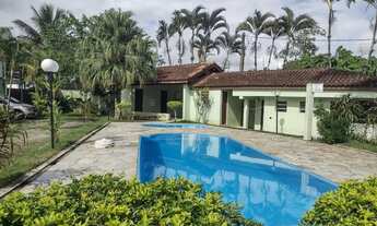 Imagem: Casa de condomínio em Rua da Saudade