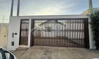 Imagem: Bela casa padrão para alugar no Jardim