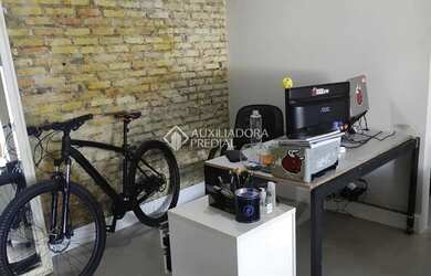 Imagem 2: Apartamento com sacada e churrasqueira