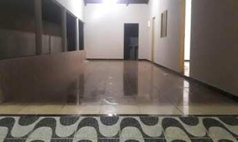 Imagem: Aluga se casa grande espaçosa