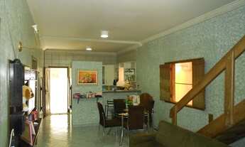 Imagem: EXCELENTE CASA NO CENTRO DA CIDADE, 04 QUARTOS