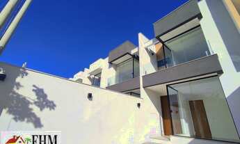 Imagem: Casa em fino acabamento, com suítes, área