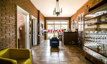 Imagem 2: Térrea para venda possui 352 metros quadrados com 4 quartos em Lapa - São Paulo - SP