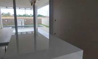 Imagem 3: Alugo linda casa no Alphaville 2, térrea, 3 suítes, armários modulados nos ambientes, pisc