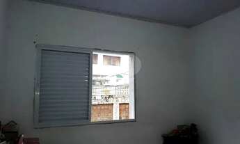 Imagem 7: Sobrado abaixo da avaliação ao lado do Metrô Jardim São Paulo