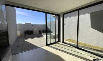 Imagem: Casa de condomínio térrea para venda tem