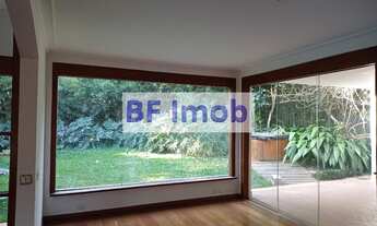 Imagem 5: Casa ampla em rua super tranquila com muito VERDE E SEGURANÇA!!