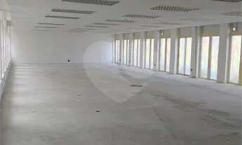 Imagem 3: Conjunto Comercial em localização ideal no Centro