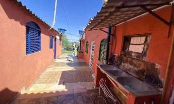 Imagem 4: QR 425 OTIMO LOTE DE 193 M² COM 5 KITNETS ESCRITURADA APENAS R$ 135.000,00