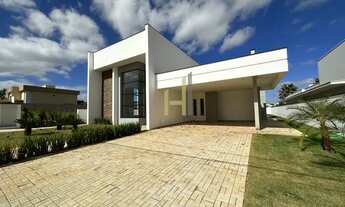 Imagem 2: Casa de condomínio térrea para venda tem 400 metros quadrados com 3 quartos