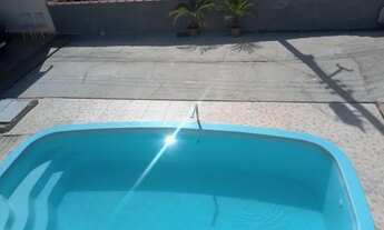 Imagem: Espaço com piscina