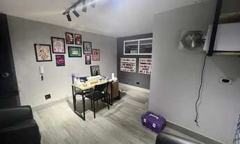 Imagem 7: Sobrado para venda possui 218 metros quadrados com 3 quartos em Vila Camilópolis - Santo A