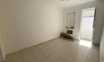 Imagem 2: Apartamento para aluguel possui 68 metros quadrados com 2 quartos em Humaitá - Rio de Jane