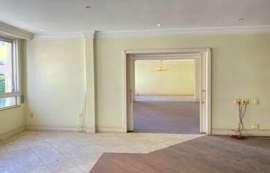 Imagem 2: Apartamento para venda possui 524 metros quadrados com 4 quartos em Gonzaga - Santos - SP