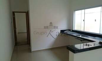 Imagem: Excelente casa - 2 Dormitórios - 70m²