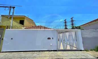 Imagem: Casa térrea com piscina e arejada na Vila