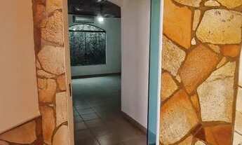 Imagem 5: CASA-VENDE-C-0049-BELÍSSIMA CASA CONJ SANTO ANTONIO