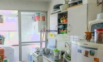 Imagem 4: Cobertura em Porto Alegre, no bairro Teresópolis, com 1 dormitório(s), e 1 banheiros, à ve