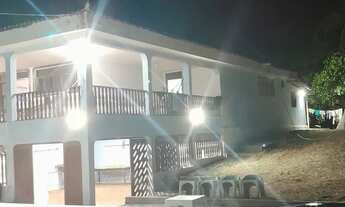 Imagem 4: Aluga- se por temporada-R$1.000 a diária exceto reveion e carnaval - Valores a combinar