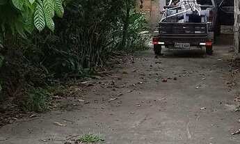 Imagem 4: Terreno c 3 casa murado