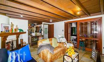 Imagem 7: Casa à venda em Chácara das Pedras com 335 m², 5 quartos, 2 suítes, 4 vagas