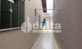 Imagem 7: Casa residencial com 3 quartos, sendo 1 suíte disponível para locação e venda no bairro Sa