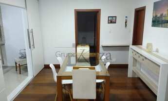 Imagem 4: Casa para aluguel tem 250 metros quadrados com 4 quartos