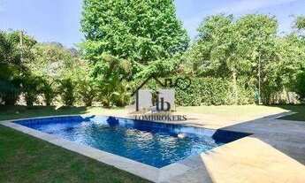 Imagem 5: Casa a venda em Alphaville com arquitetura moderna e muito conforto