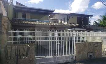 Imagem 2: Imobiliária Agatê Imóveis vende excelente Casa Duplex Itaipu - Niterói