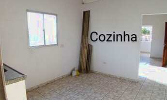 Imagem 4: Casa primeiro andar, grande ( peixinhos )2 quartos 2 terraço..